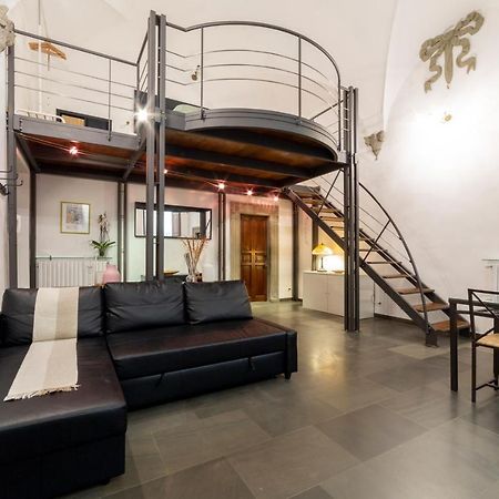 Ferienwohnung Pepi Loft In A Historical Building Florenz Exterior foto