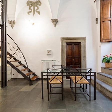 Ferienwohnung Pepi Loft In A Historical Building Florenz Exterior foto