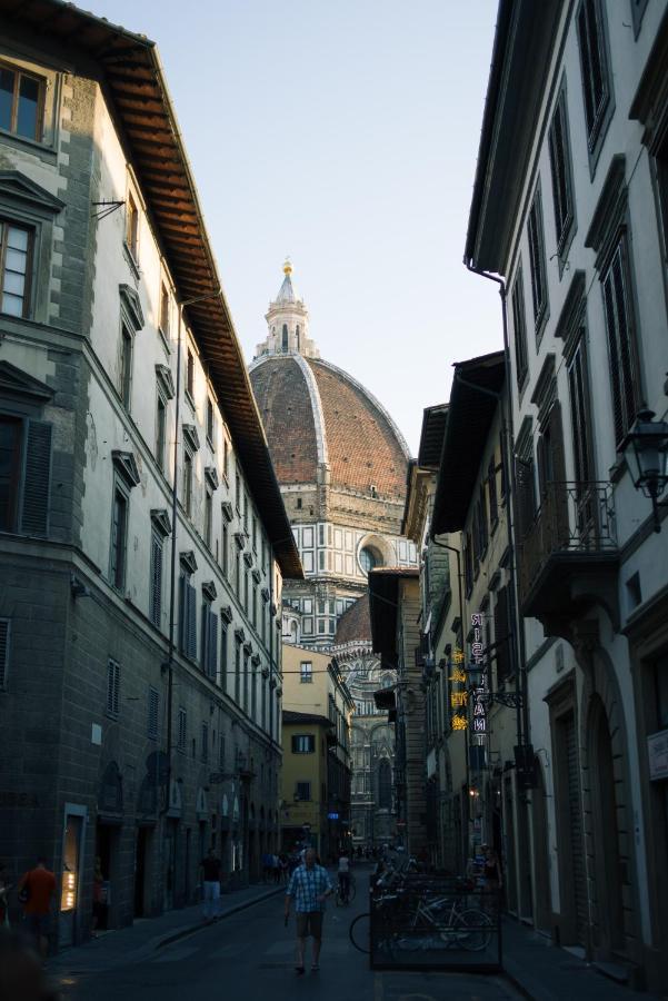 Ferienwohnung Pepi Loft In A Historical Building Florenz Exterior foto